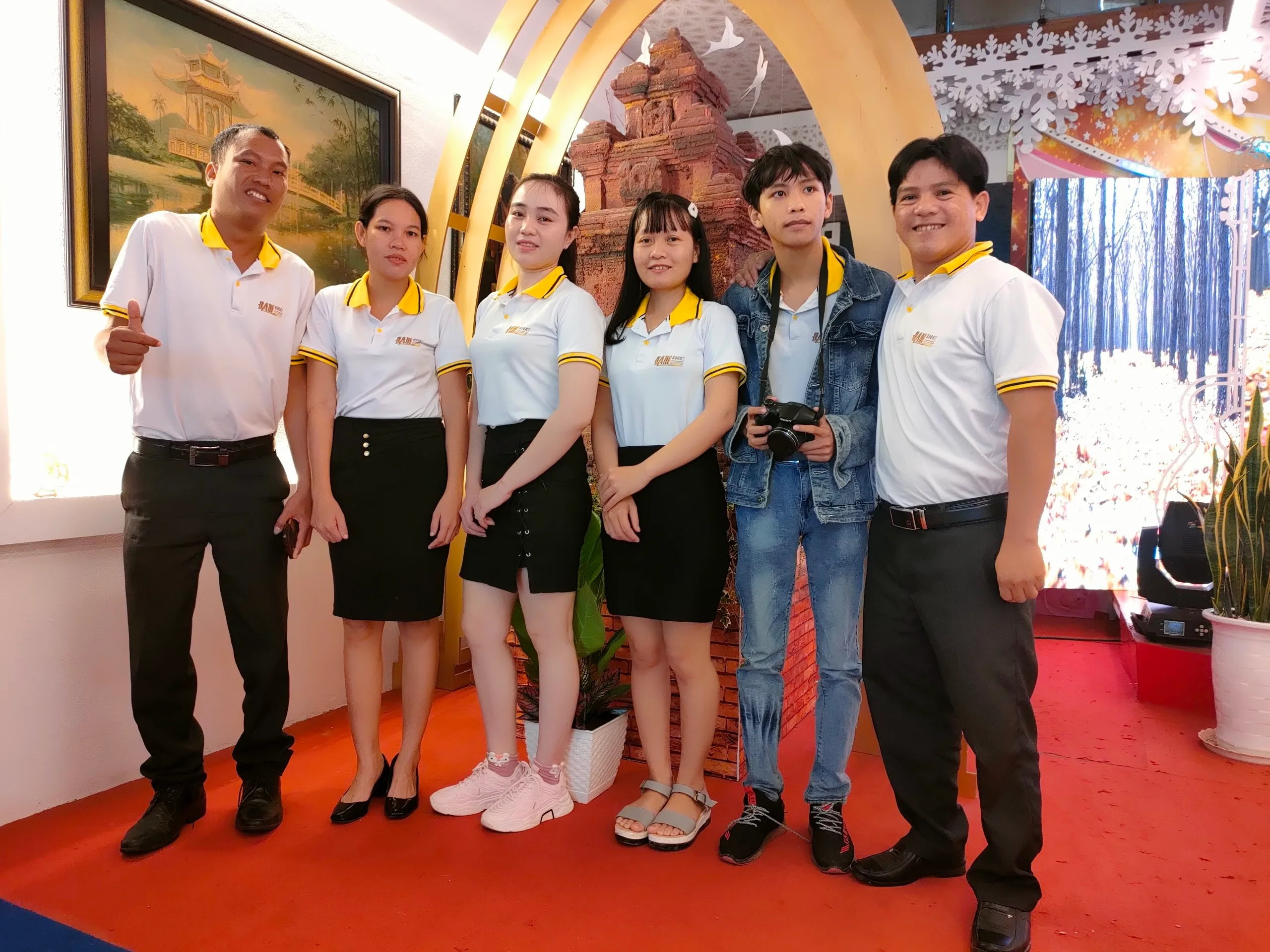 Đam Books ra mắt 06 đầu sách tại Cà phê Diệp Xang – Tuy Hòa