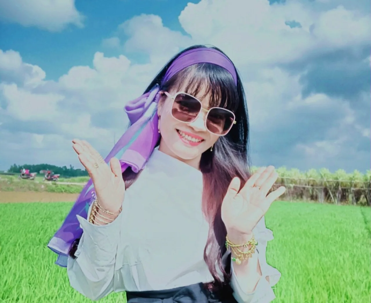 Thơ về Xứ Huế – Cỏ Ba Lá