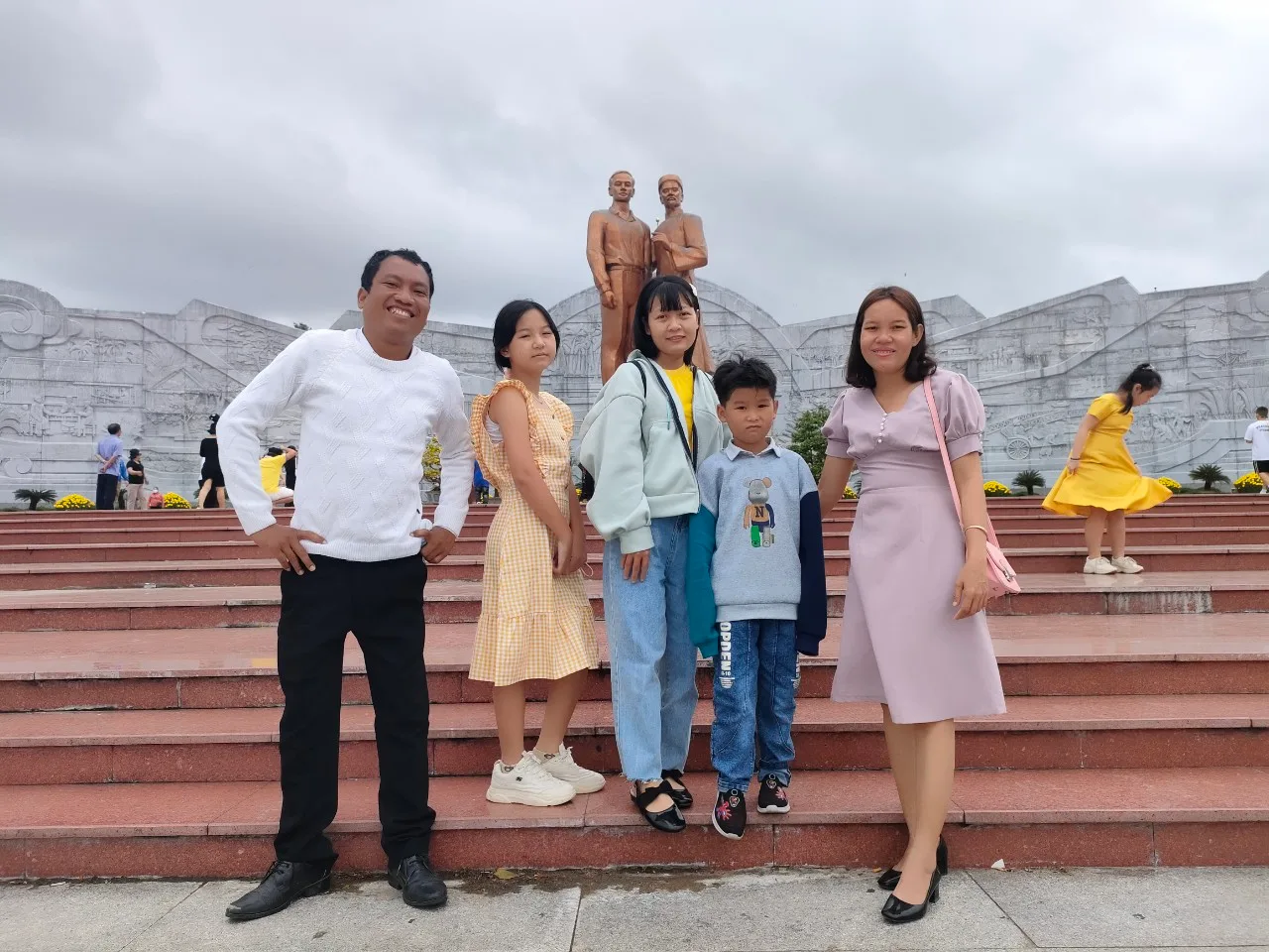 Hành trình về nguồn “Đất võ, trời văn”