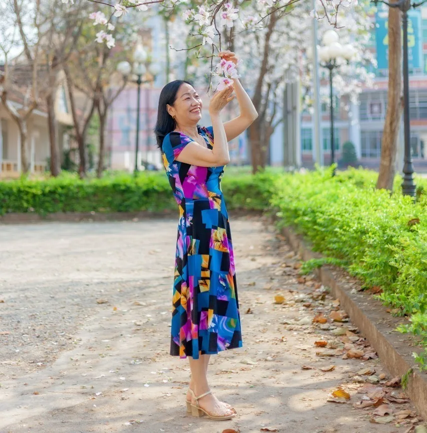 Chùm thơ ”Sợi nắng tình hồng” Tác giả TRẦN THỊ HUỆ (Sơn La)