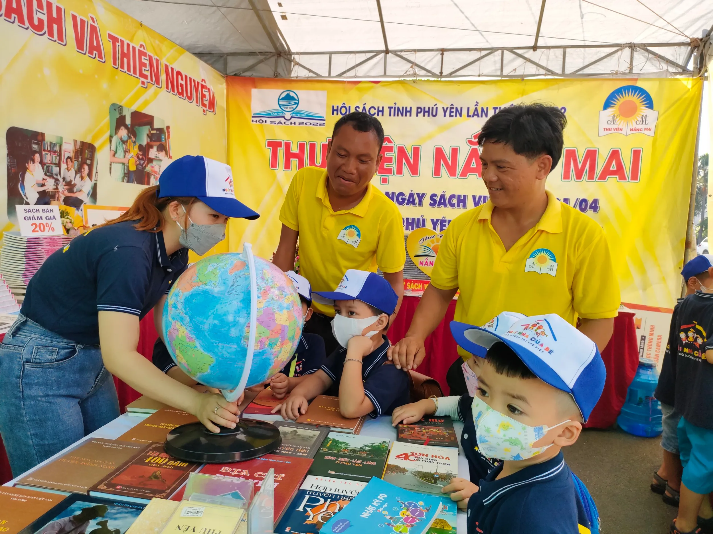 Chúc mừng  03 năm thành lập Thư viện Nắng Mai