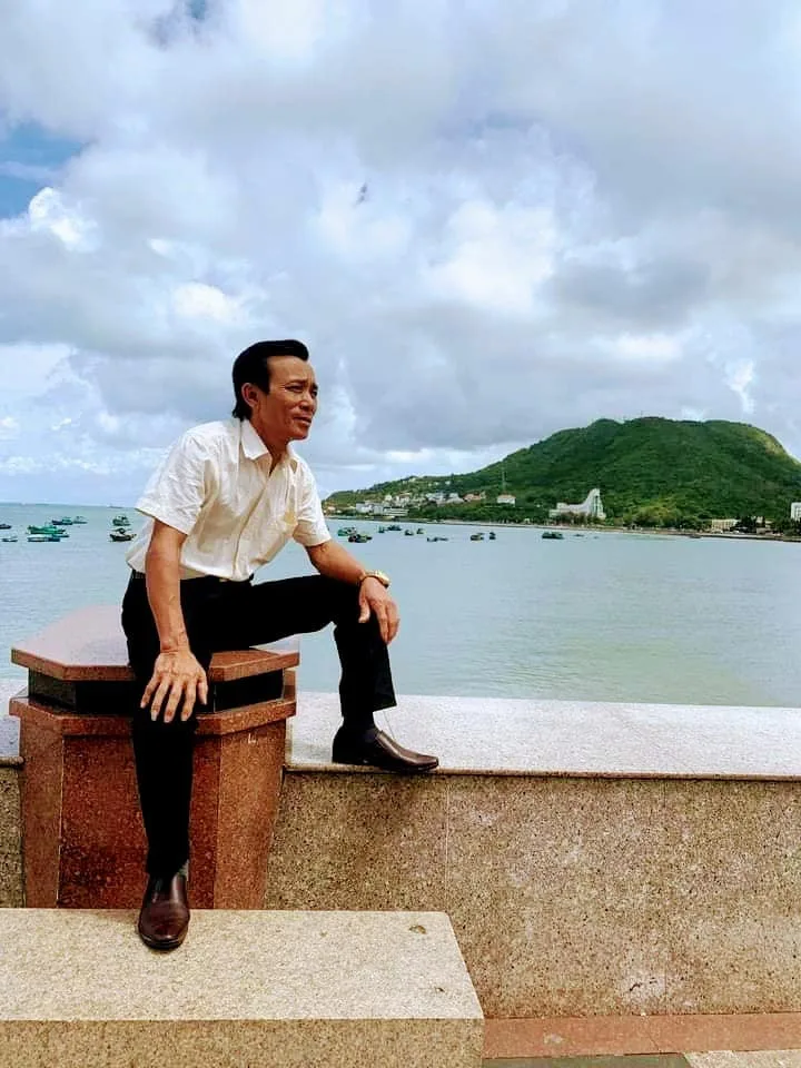 Chùm thơ Bốn Mùa Yêu Thương – Hoàng Trung Quyên (Nghệ An)