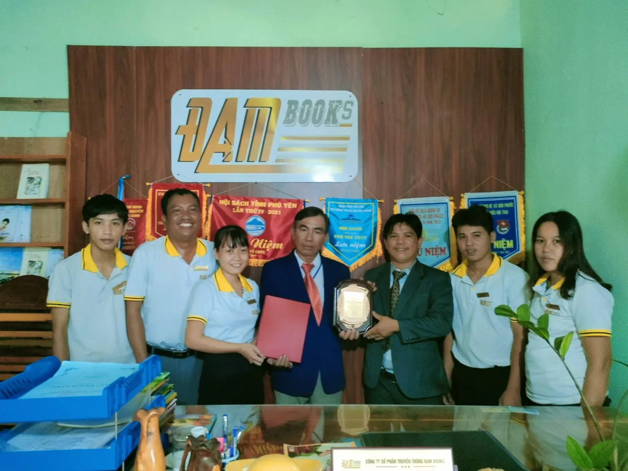 Tri ân nhà giáo, nhà thơ, lương y Nguyễn Hữu Nghĩa