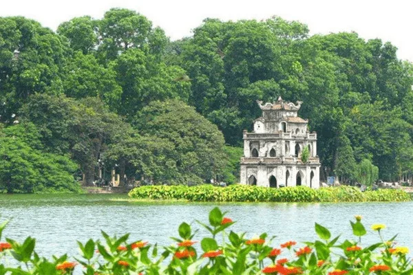 Chùm thơ Hà Nội trái tim hồng – Nguyễn Gia Kiên