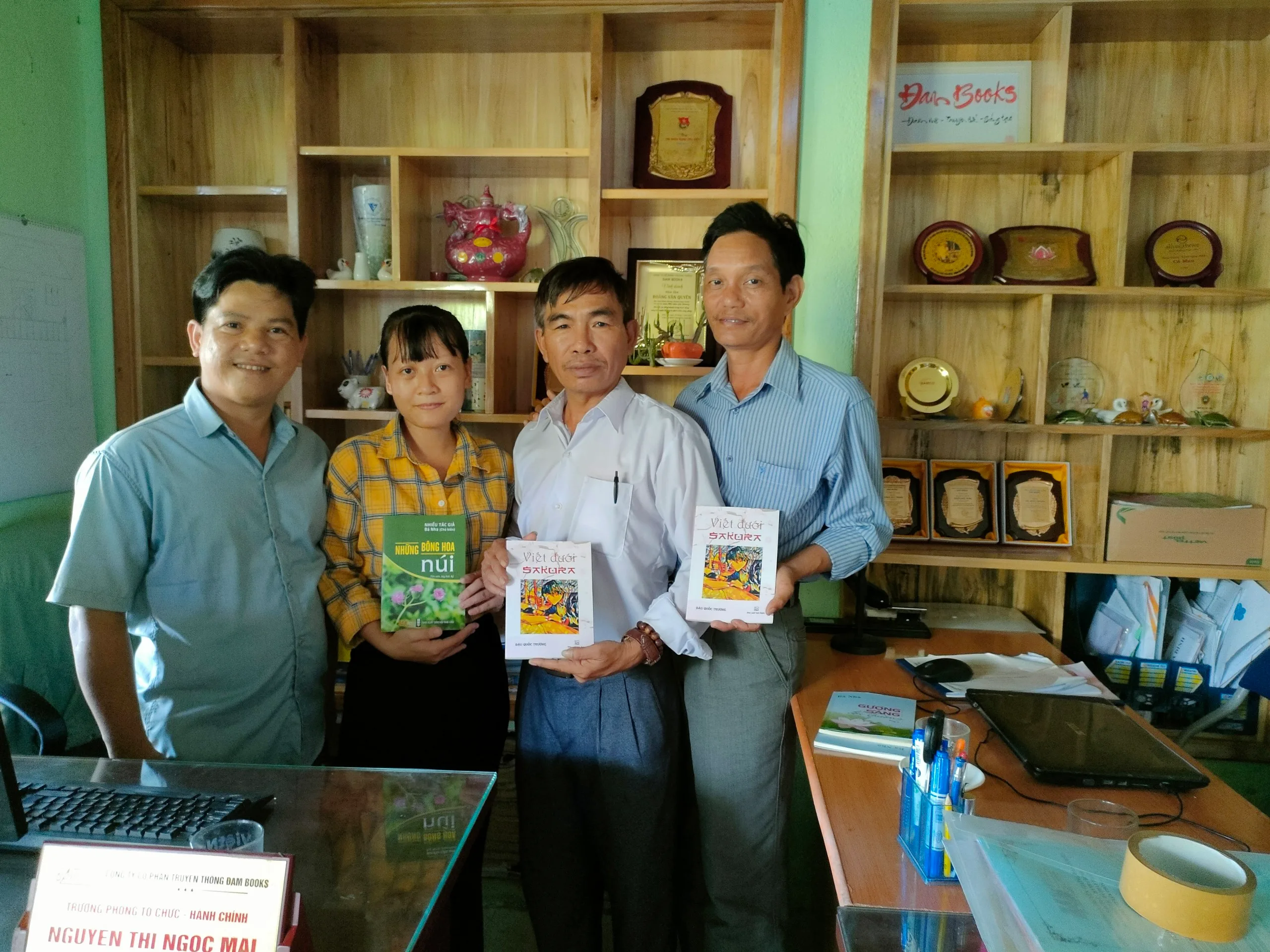 Đam Books một lần đến – Thơ Hữu Nghĩa (Phú Yên)