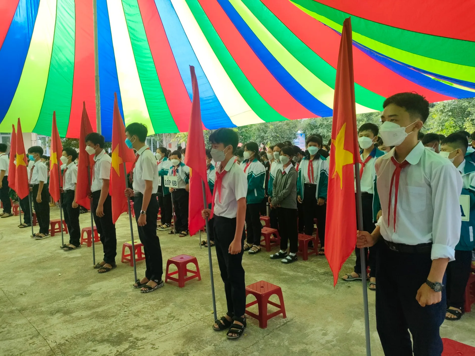 Đam Books tặng 200 cuốn vở học sinh Trường TH & THCS Sơn Nguyên