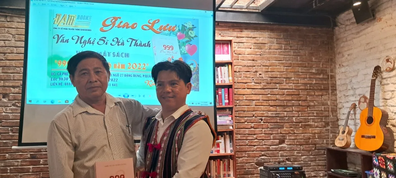 “999 bài thơ tình” ra mắt mừng Ngày Phụ nữ Việt Nam 20/10