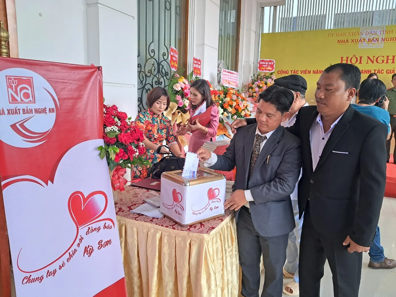 Đam Books dự Hội nghị CTV, tác giả tiêu biểu tại NXB Nghệ An