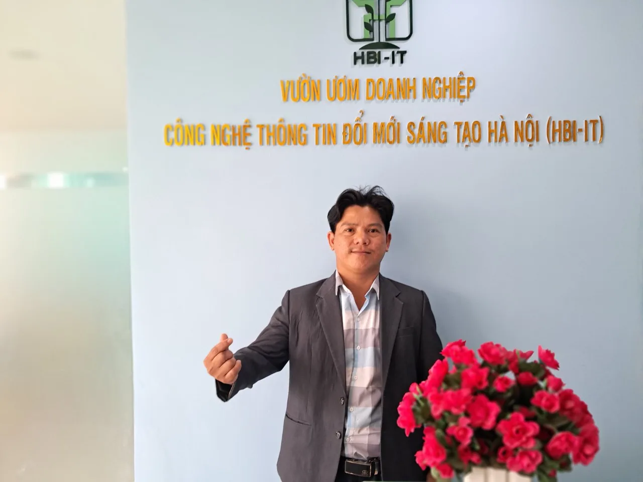 Đam Books và Life Net ký kết hợp tác truyền thông về chuyển đổi số