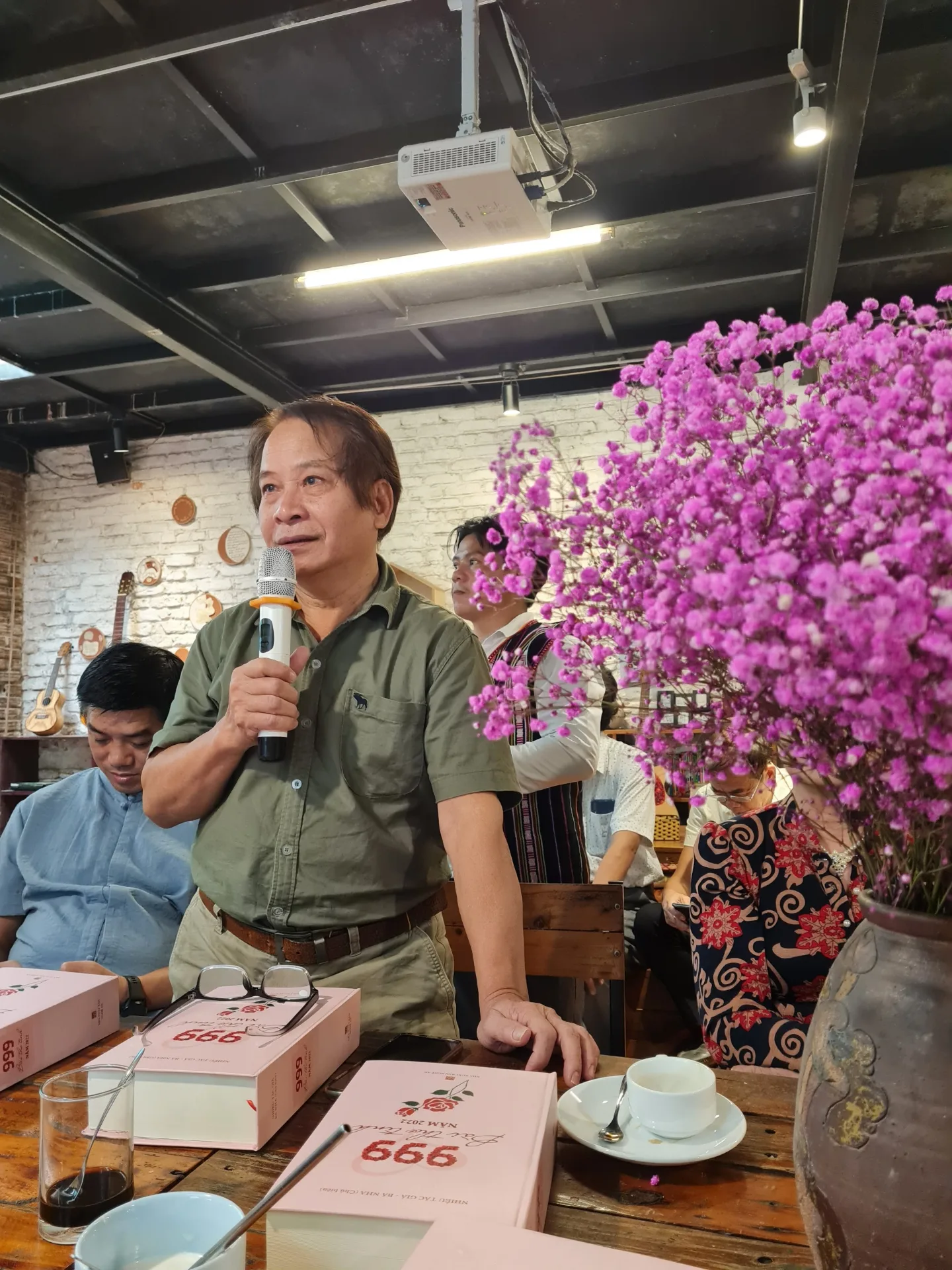 Chùm thơ Tình Khúc Mùa Đông –  Bùi Hữu Gia