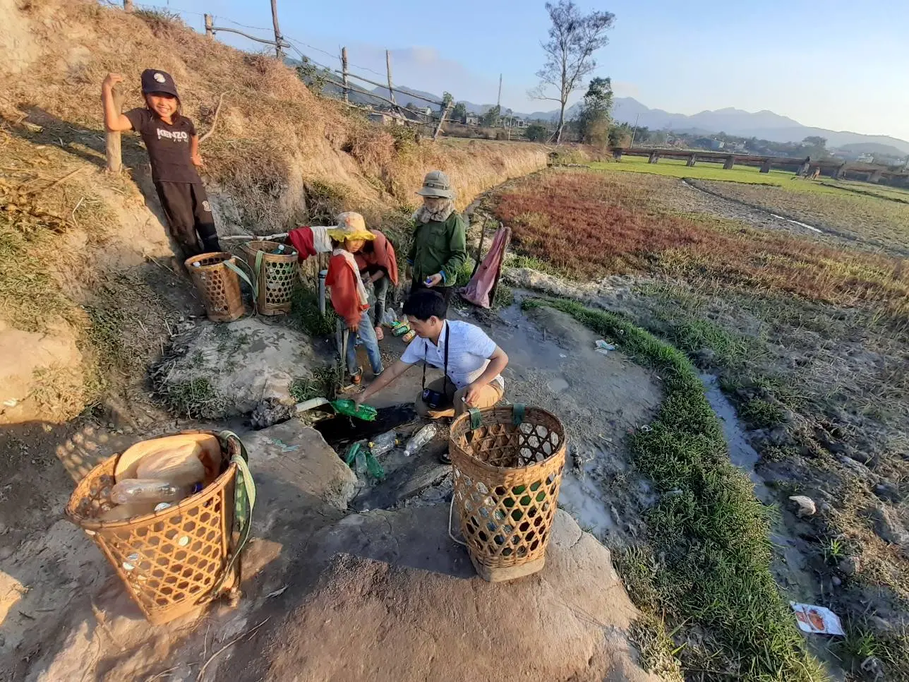 Ký sự Làng Kon KTu Dỡng – Bá Nha
