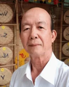 Bố vẫn dõi theo con – Thơ Vũ Ngọc Chiến