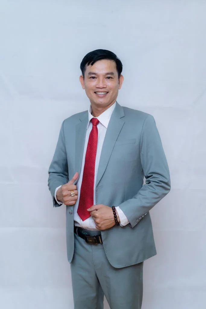 Thơ dự in “Những bóng hồng” – Quốc Trung