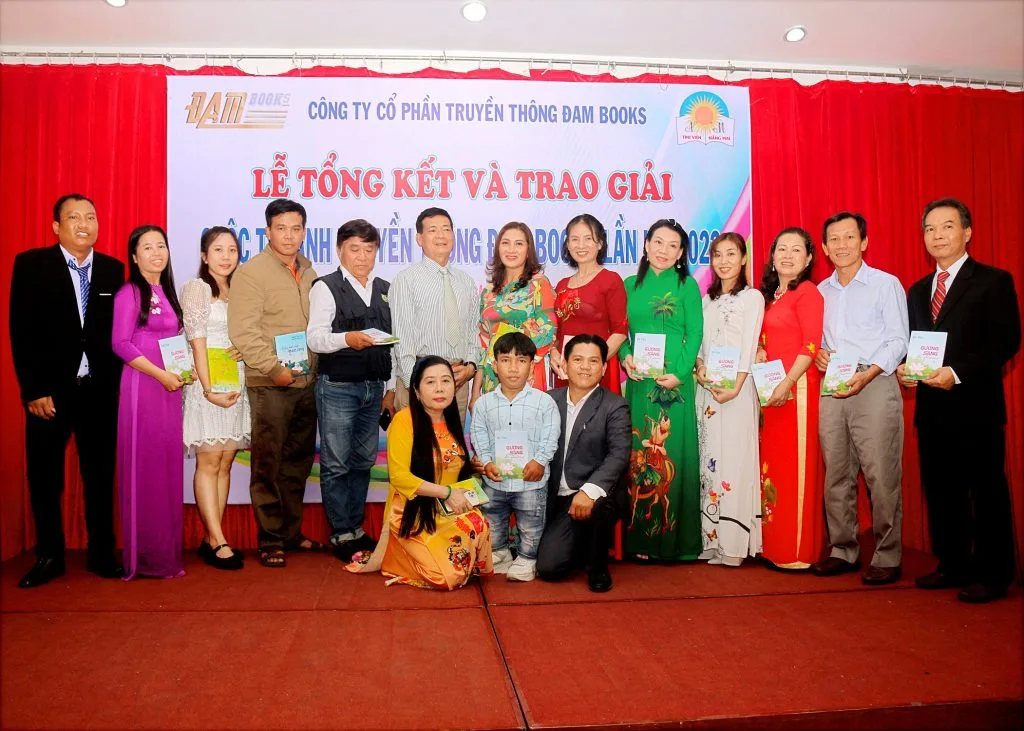 Tôn Nữ Diệu Hạnh và “đứa con tinh thần” mang tên Nhân ảnh