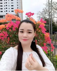 Chùm thơ tình –  Nguyễn Thùy Dương (Hà Nội) Bút danh: Hoa Hướng Dương