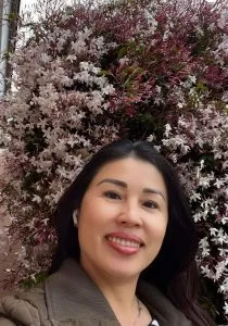 Khoảnh khắc cuộc đời – Thơ Vivian Ngo