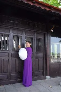 Huế vẫn chờ em – Thơ Lê Phương