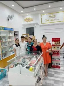 Nguyễn Nhất Thống: Chùm thơ 009