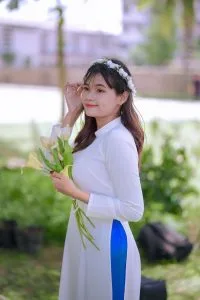 Nguyễn Nhất Thống: Chùm thơ 011