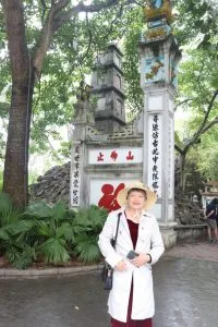 Tình yêu không có tuổi – Thơ Ngô Thị Thanh