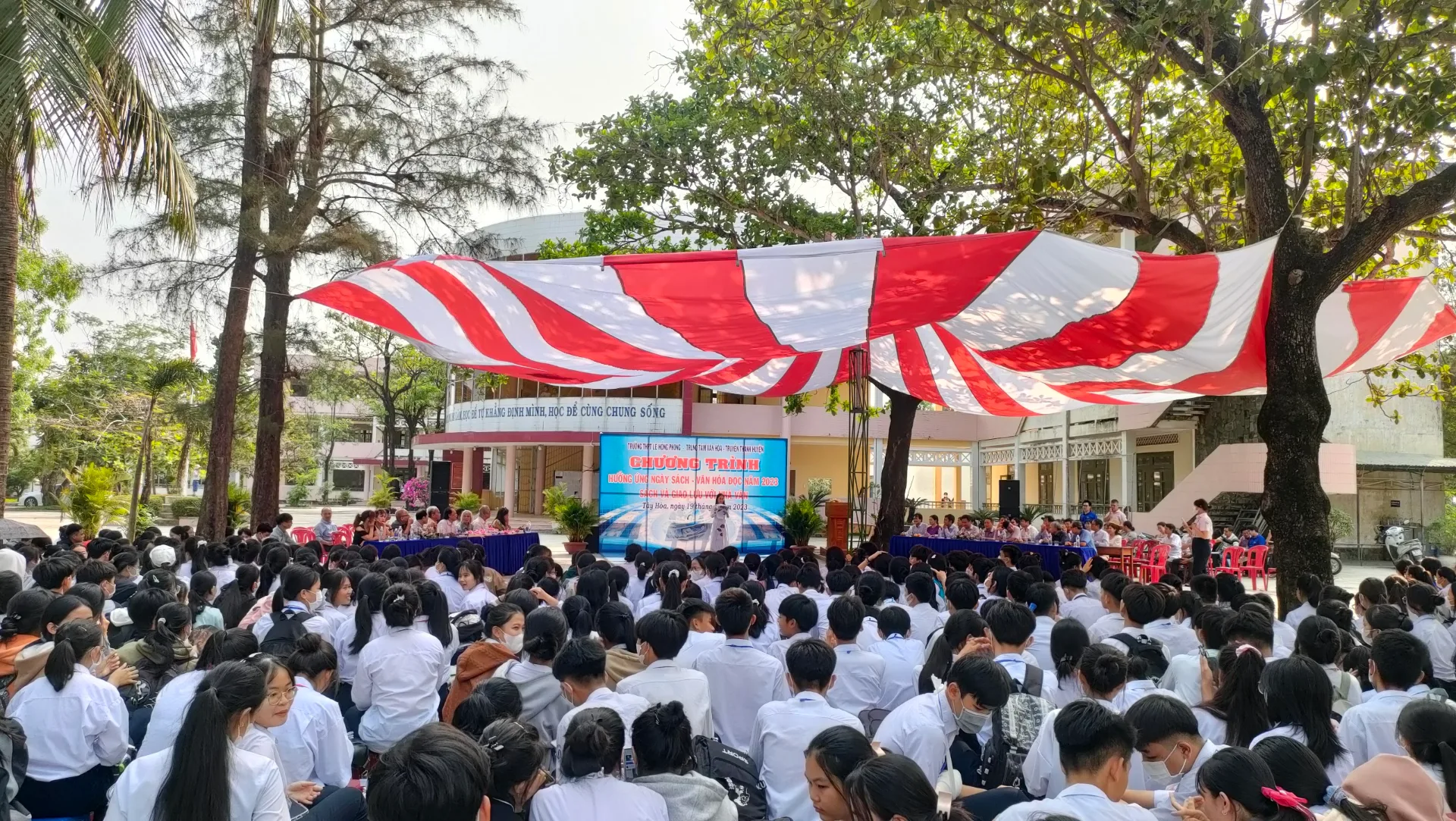 Đam Books trưng bày Bộ sưu tập sách “Phú Yên học” tại Tây Hòa