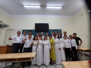 Sợi nhớ sợi thương – Thơ Tín Lê Viết