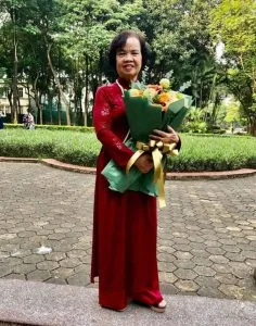 Chiếc nhẫn cỏ may – Thơ Trần Thị Bích Thủy