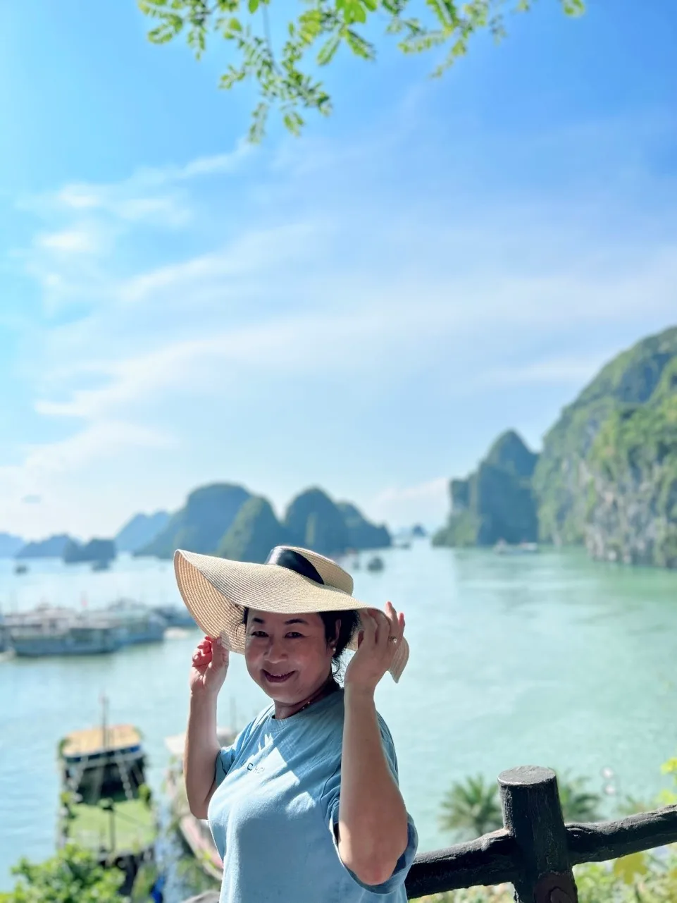Vịnh Hạ Long kỳ quan thế giới – Thơ Xuân Nương