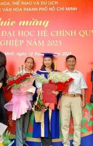 Chúc mừng Tân Cử nhân – Thơ Trần Đức