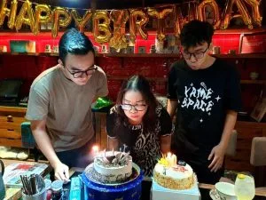 Chùm thơ mừng sinh nhật – Lê Thi (Thân tặng)