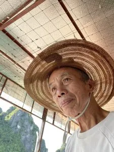 Hang Luồn – Thơ Phan Huy Hùng