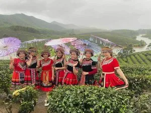 Du ngoạn đầu xuân – Thơ Lê Hữu Phúc