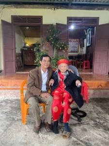 Mong mẹ cha tha thứ – Thơ Hồng Lĩnh