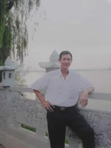 Tâm sự trăng thu – Thơ Huy Triết