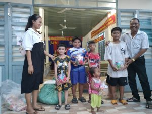 Vui Tết Trung thu – Thơ Huỳnh Cát