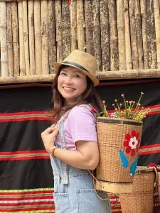 Tây Nguyên mùa hoa trắng – Thơ Ngân Hà
