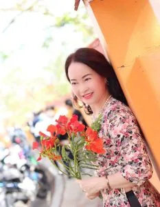 Tình yêu và biển – Thơ Thu Hằng