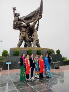 Lên Điện Biên – Thơ Vũ Ngọc Chiến