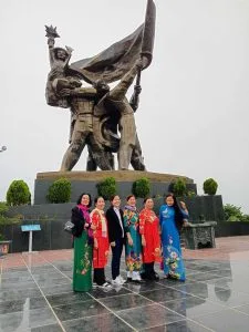 Lên Điện Biên – Thơ Vũ Ngọc Chiến