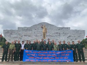 Mộc Châu đi Sơn La, Điện Biên – Thơ Vũ Ngọc Chiến