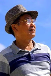 Thềm trăng cô đơn – Thơ Nguyễn Viết Luyện