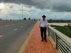 Thăm lại bến quê – Thơ Phạm Tý