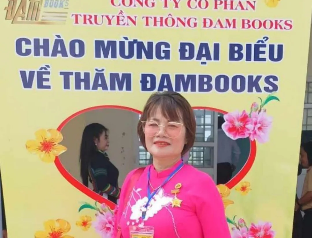 Nguyễn Thị Anh Minh – MS004: Bình chọn Thơ bốn dòng 2024