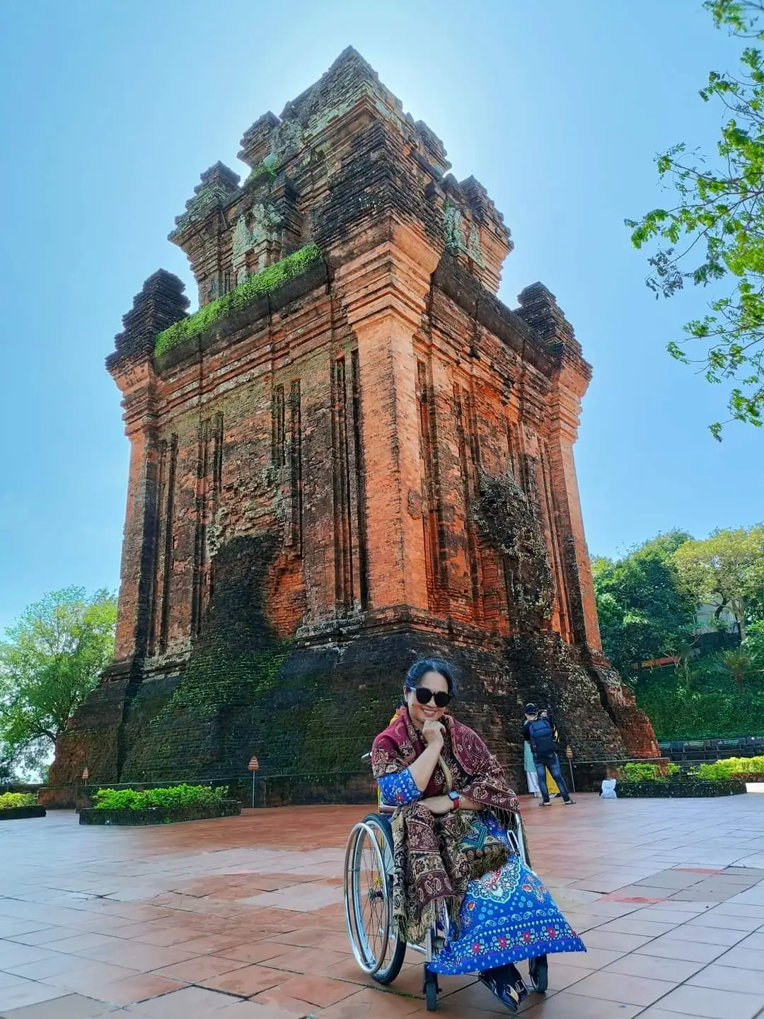 Nguyễn Thị Thu – MS003: Bình chọn thơ bốn dòng 2024