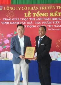 Tác giả Trần Đức Bình và Nay Y Krư 