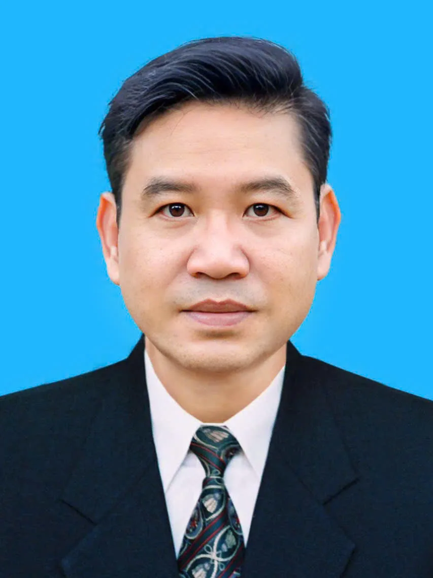Chân dung thi hữu Đam Books: Lư Văn Khoa