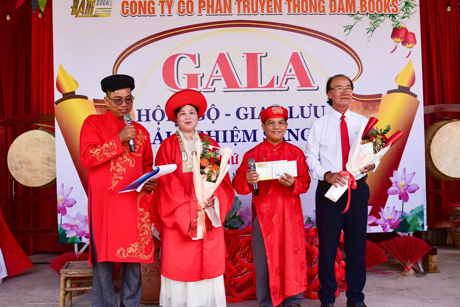 Tuấn Minh: Gala Thi nhân Đam Books – Nơi lưu giữ ký ức thi nhân