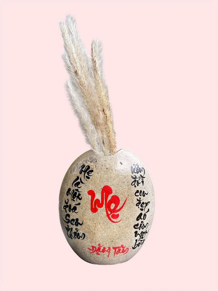 Thư pháp Trần Minh Đường – Người thổi hồn vào đá