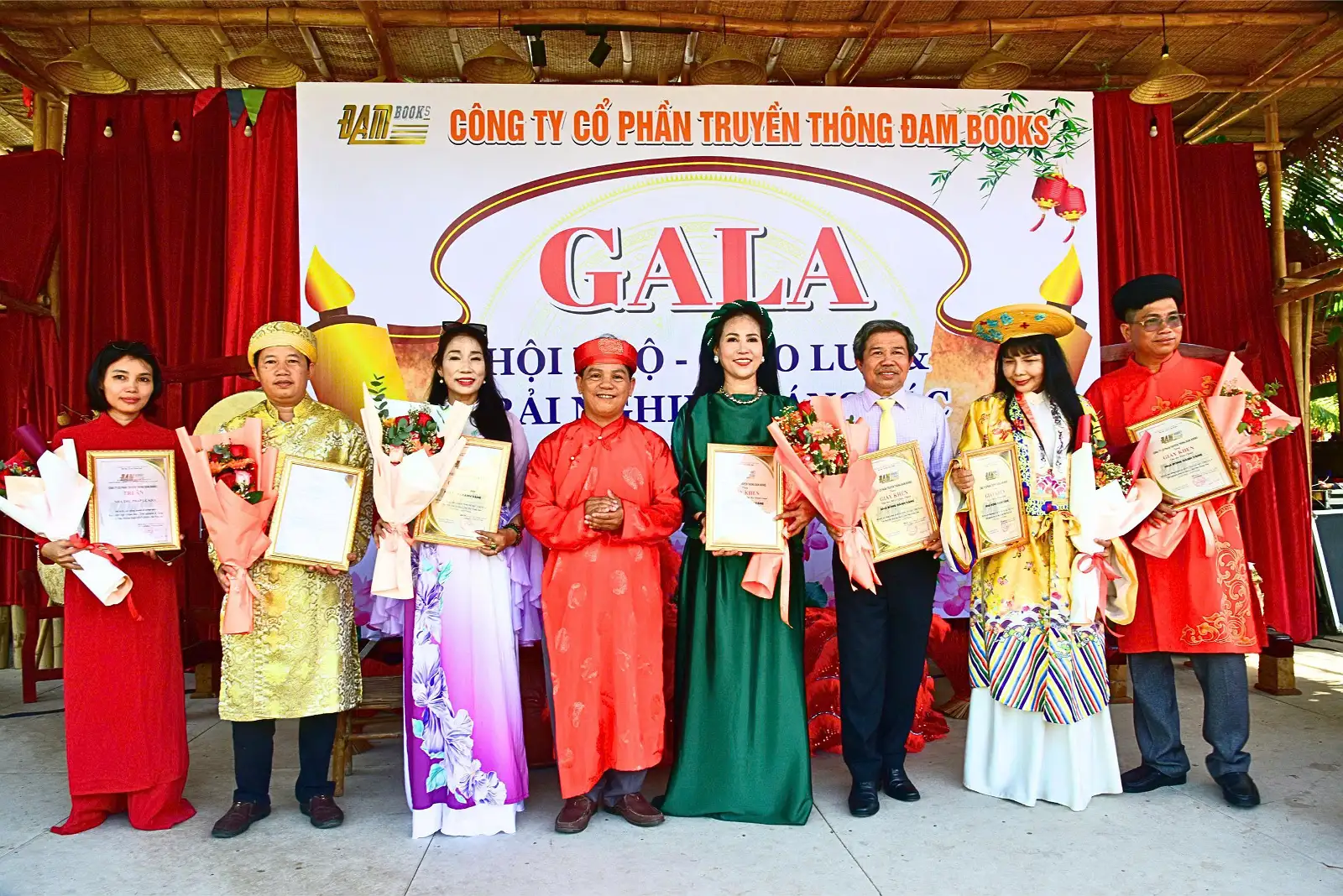 Tuấn Minh: Gala Thi nhân Đam Books – Nơi lưu giữ ký ức thi nhân