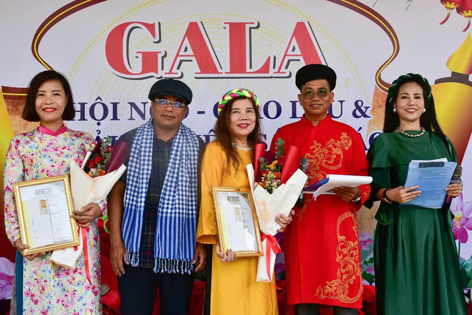 Đam Books tổ chức: Gala “Hội ngộ thi nhân” tại Nha Trang Xưa